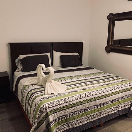 Suites Fenicia Playa del Carmen Exterior foto