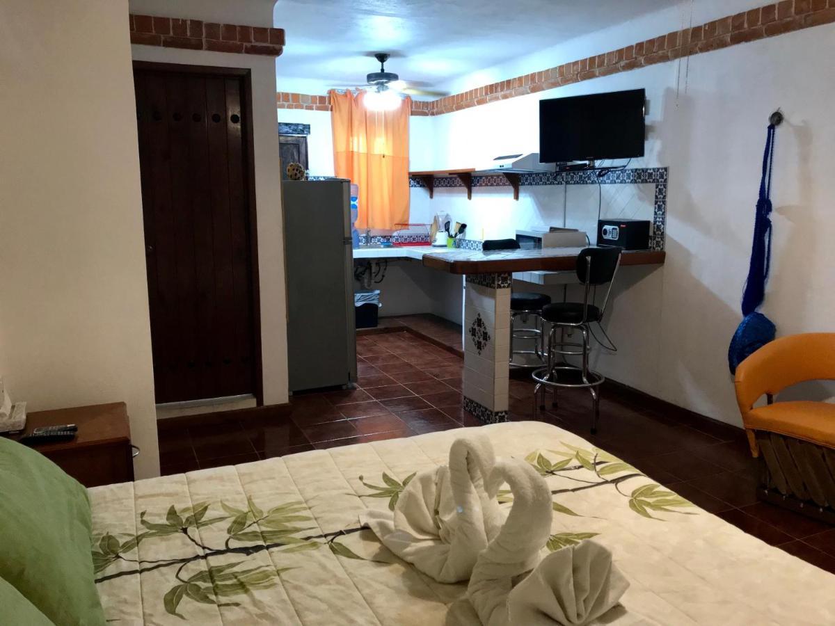 Suites Fenicia Playa del Carmen Exterior foto
