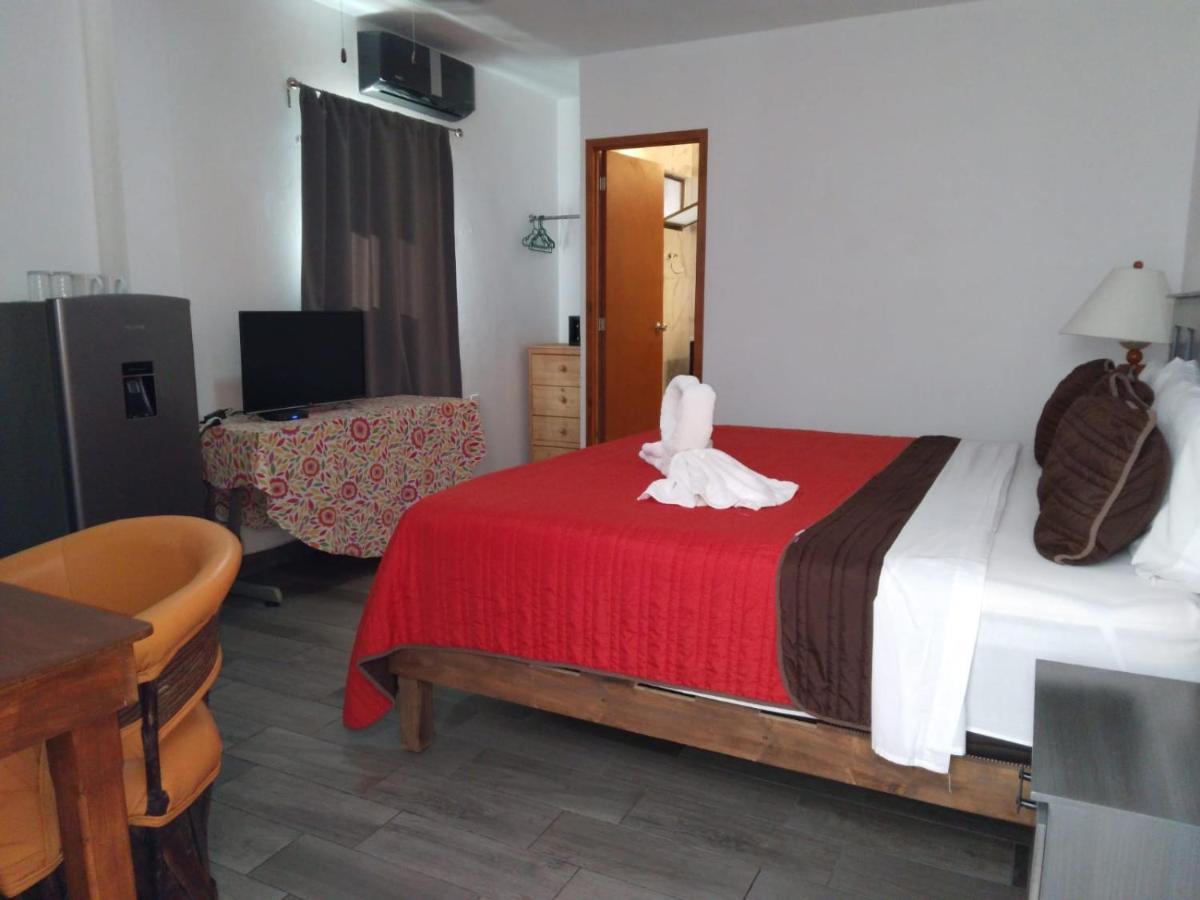 Suites Fenicia Playa del Carmen Exterior foto