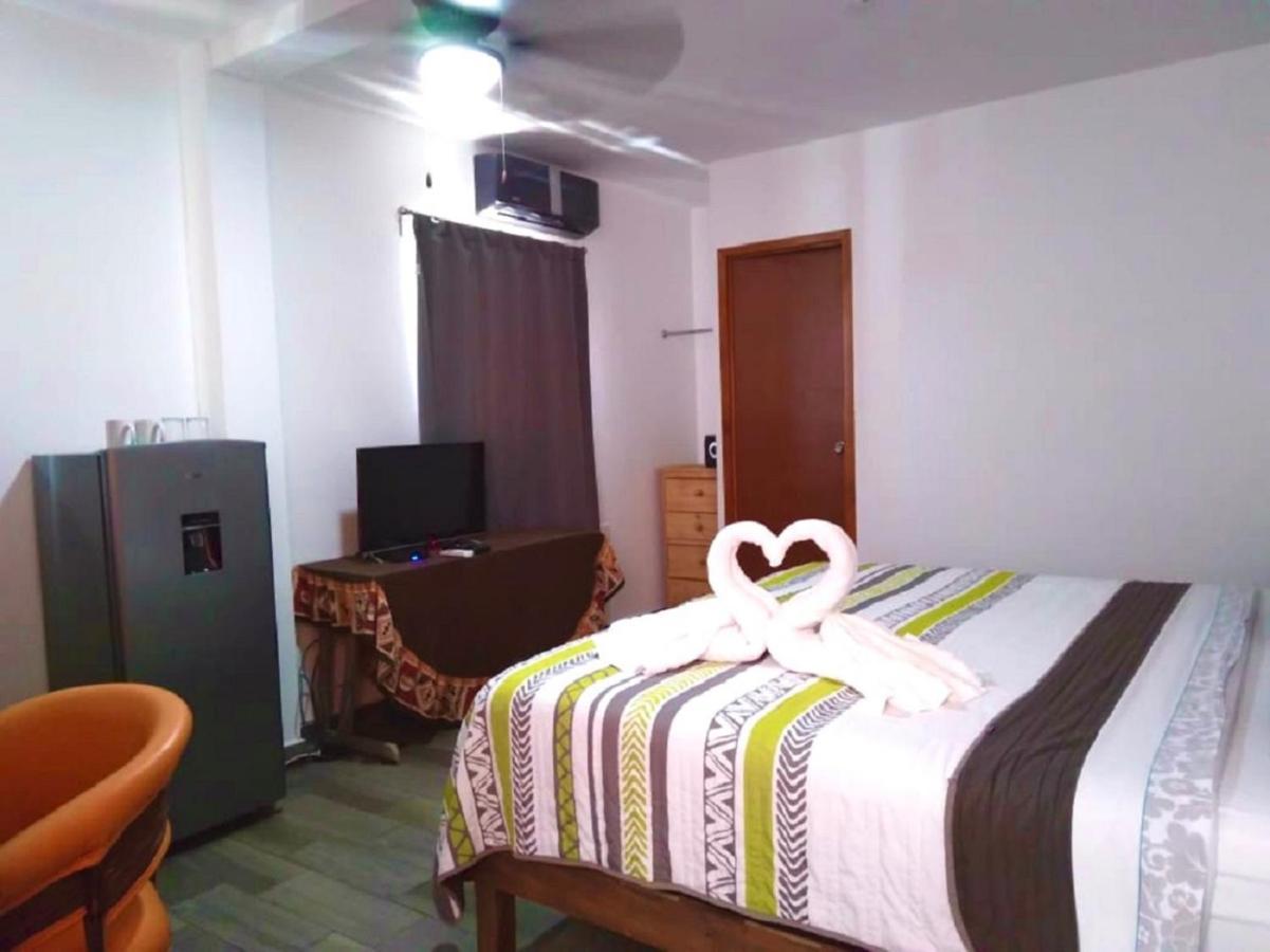 Suites Fenicia Playa del Carmen Exterior foto