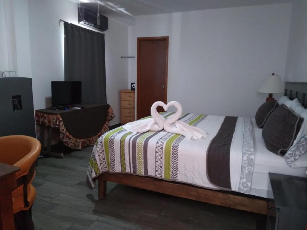Suites Fenicia Playa del Carmen Exterior foto