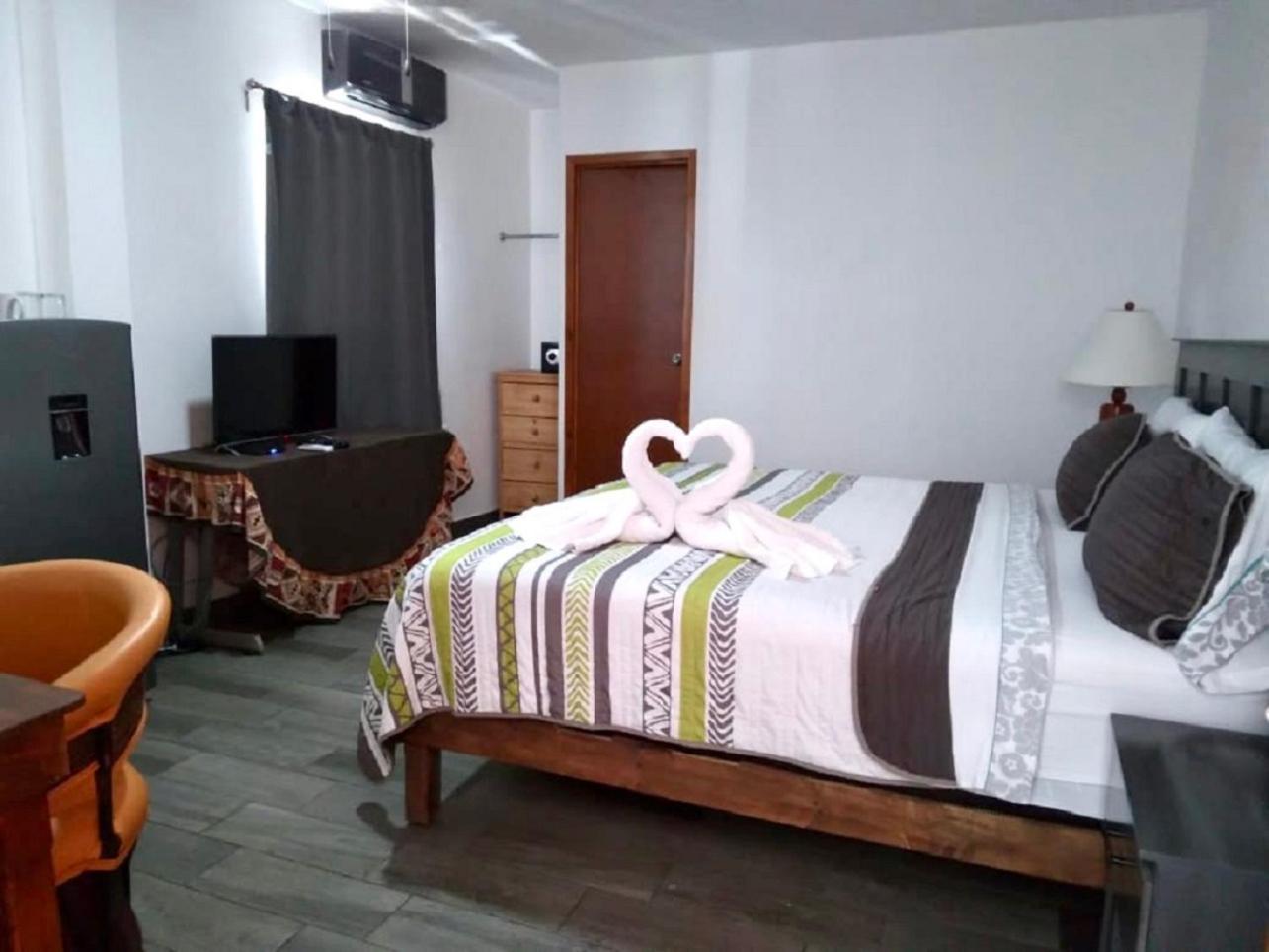 Suites Fenicia Playa del Carmen Exterior foto